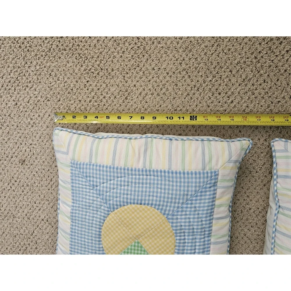 Vintage quilt‎ patchwork pillow shams pastel Set Of 2 w/ pillows included